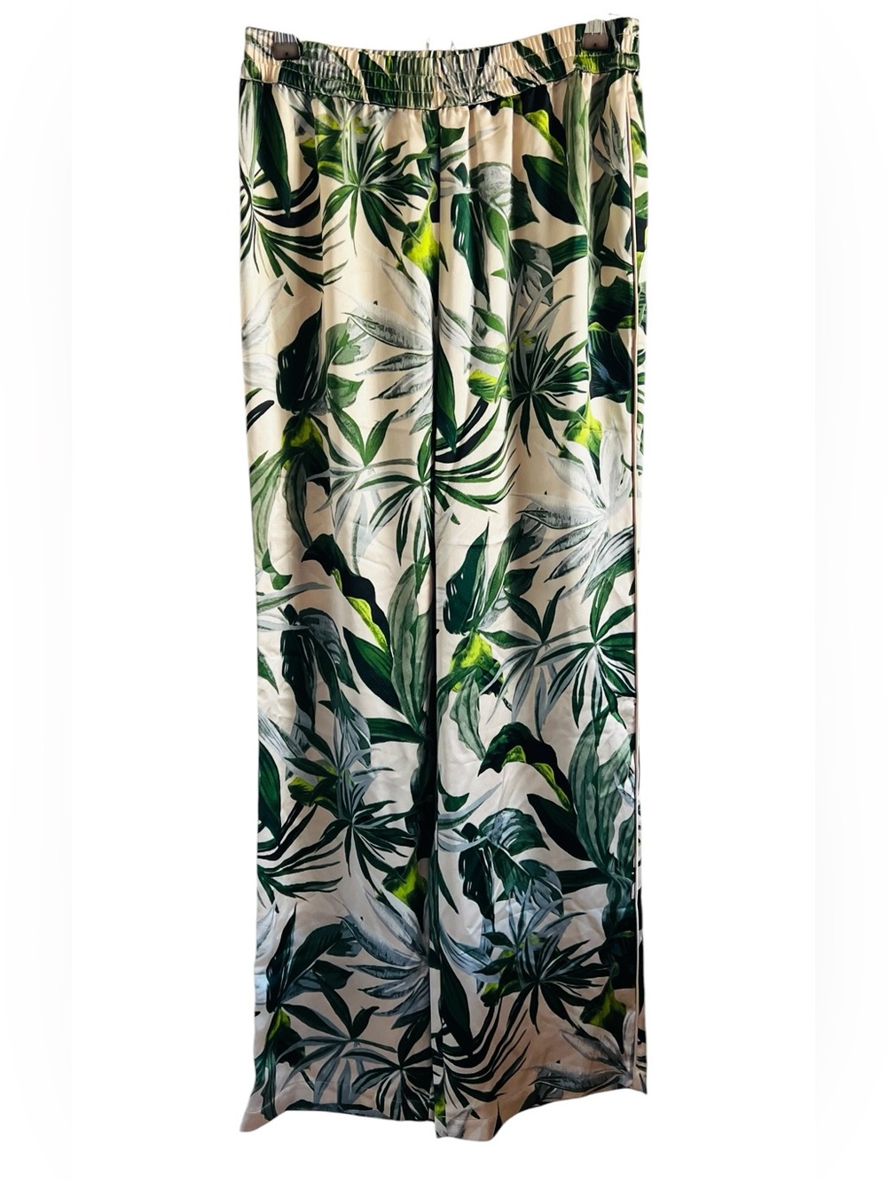 Victoria's Secret Green and Cream Tropical Leaf Pants